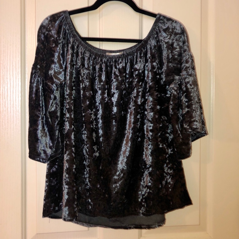 Boutique off the shoulder top velvet